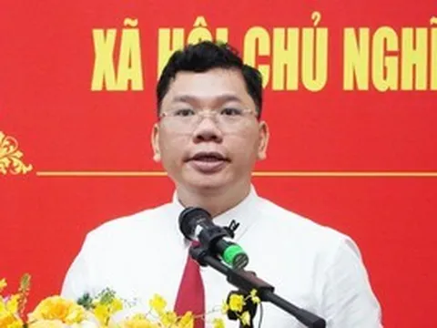 Phó Chủ tịch UBND TPHCM Hoàng Nguyên Dinh phụ trách toàn bộ nhiệm vụ của ông Bùi Xuân Cường