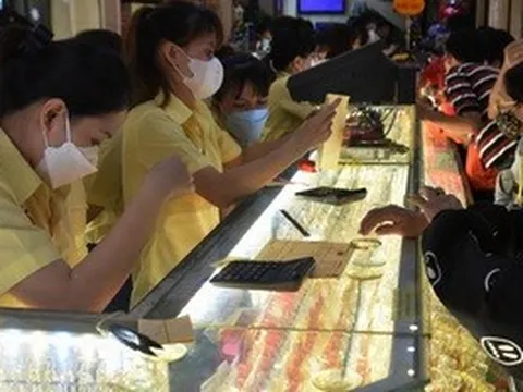 Giá vàng hôm nay 20-6: Tiếp tục sụt giảm