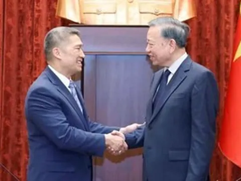 Tổng Bí thư, Chủ tịch nước Tô Lâm tiếp Quyền Bộ trưởng Hải quân Mỹ Hùng Cao