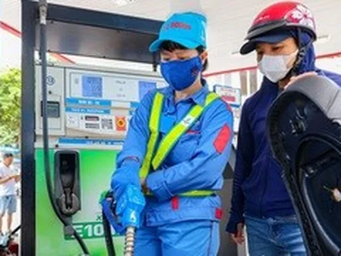 Giá xăng dầu đồng loạt giảm, xăng sinh học về dưới 20.000 đồng/lít