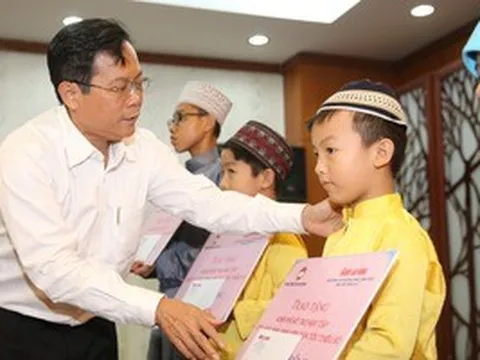 Những điều còn lại sau một tờ báo