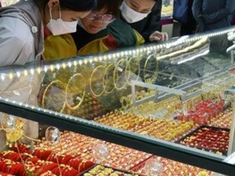 Giá vàng hôm nay 28-6: Khó đoán