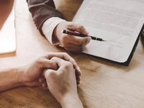 Ép khách vay vốn mua bảo hiểm có thể bị phạt đến 500 triệu đồng