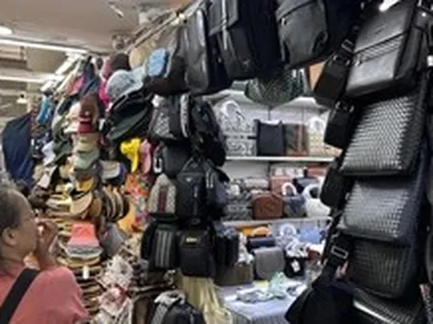 Hàng giả khó dẹp vì tâm lý chuộng giá rẻ
