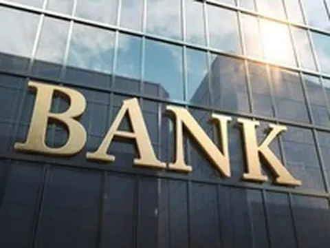 Nhiều cổ phiếu ngân hàng diễn biến tích cực dù thị trường chung ảm đạm