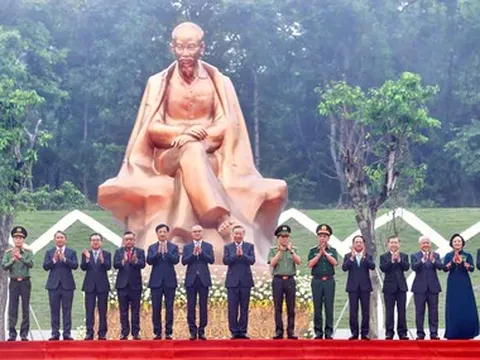 Tổng Bí thư, Chủ tịch nước Tô Lâm dự lễ khánh thành tượng đài 'Bác Hồ với Ngày hội non sông'