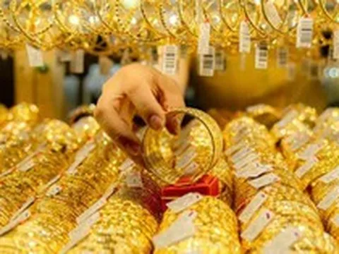 Giá vàng miếng, vàng nhẫn trơn sáng 5/10 tại SJC, DOJI, PNJ, Bảo Tín Minh Châu