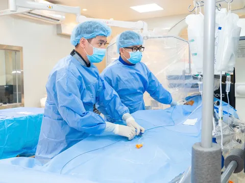 Bệnh viện Hoàn Mỹ Sài Gòn đón nhận Chứng nhận Bạch kim của Hội Đột quỵ Thế giới, khẳng định năng lực điều trị đột quỵ  toàn diện theo tiêu chuẩn quốc tế