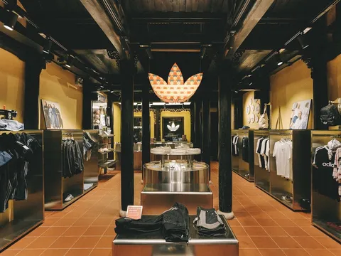 adidas Originals chọn Hội An làm điểm đến cho cửa hàng di sản đầu tiên