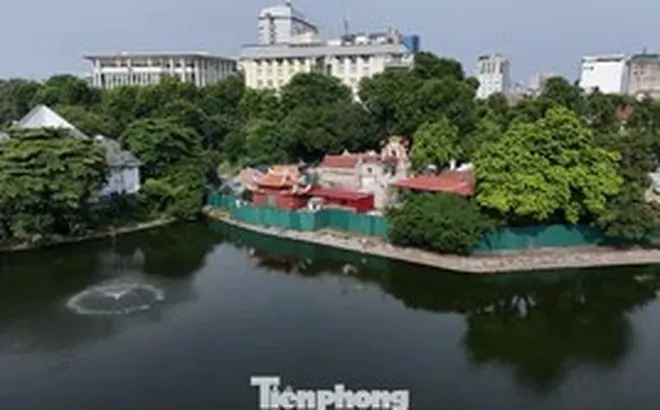 Di dời 32 hộ dân, trả lại không gian kiến trúc cho di tích ven hồ Thiền Quang