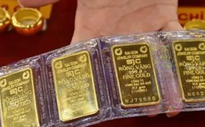 Giá vàng miếng, vàng nhẫn trơn sáng 1/10 tại SJC, PNJ, DOJI, Bảo Tín Minh Châu,...