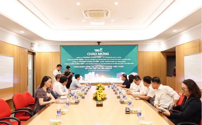 TBS GROUP VÀ HIỆP HỘI DA GIÀY TÚI XÁCH VIỆT NAM TIẾP ĐOÀN CÔNG TÁC BỘ CÔNG THƯƠNG