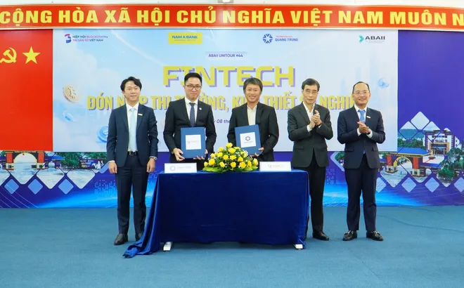 Từ Mobile Banking đến AI Banking: Chủ động đón đầu cuộc đua tài chính mới